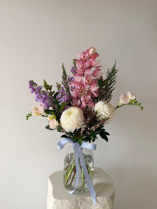 Load image 1 in gallery view. Flowerette Signature Bouquet